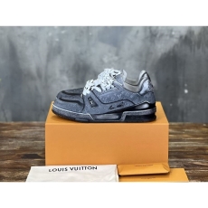 Louis Vuitton Trainer Sneaker